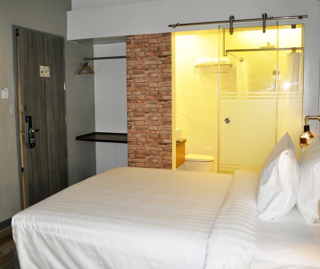 GQ Plaza - Multiple Use Hotel Kalibo Exterior foto